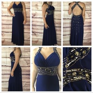 Hailey Logan By ADRIANA PAPELL